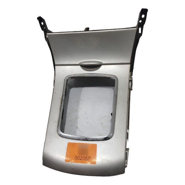 Moldura Trambulador C/ Start Stop Nissan Kicks 2018 (usado)