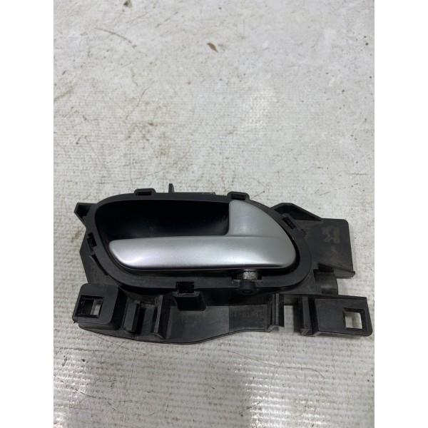 Maçaneta Interna Traseira Direita Peugeot 2008 2017 2018 Maçaneta Interna Traseira Direita Peugeot 2008 2017 2018