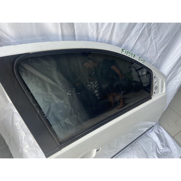 Porta Dianteira Direita Ford Fiesta 2004 A 2012